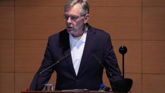 ANKARA, TURKIYE - APRIL 19: Prof. Dr. James Wilson, who is considered the pioneer of gene therapy studies in the USA and the world and developed gene therapy for SMA patients, gives a speech at Gazi University Faculty of Medicine Hospital to medical faculty students, physicians and healthcare professionals in Ankara, Turkiye on April 19, 2024. (Photo by Dilara Irem Sancar/Anadolu via Getty Images)